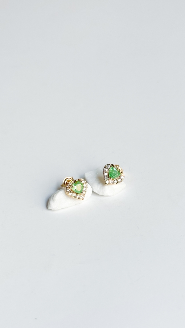 TOPO CORAZON ENCAJE VERDE