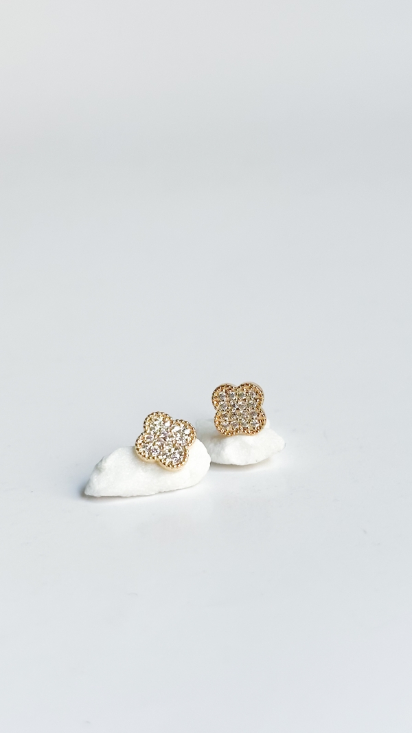 TOPO TREBOL CIRCONES M