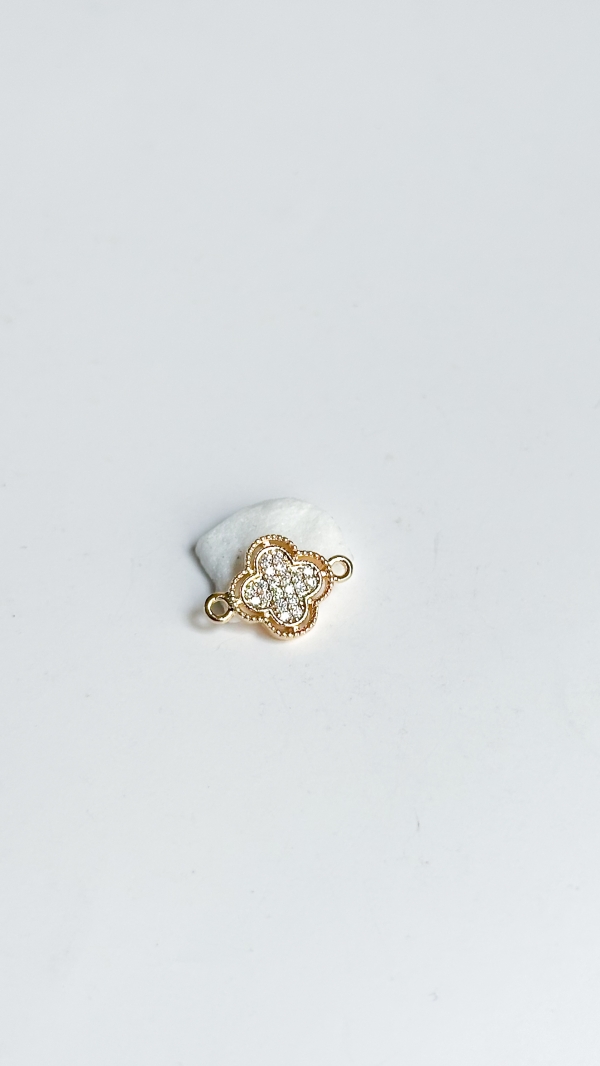 HERRAJE TREBOL DOBLE BLANCO